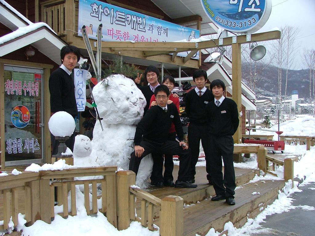 White Cabin Pyeongchang Exterior photo