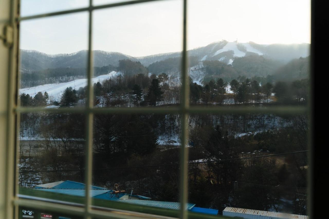 White Cabin Pyeongchang Exterior photo